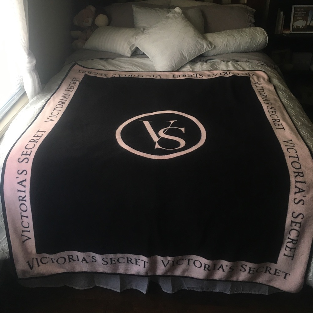 Victoria’s Secret Blanket